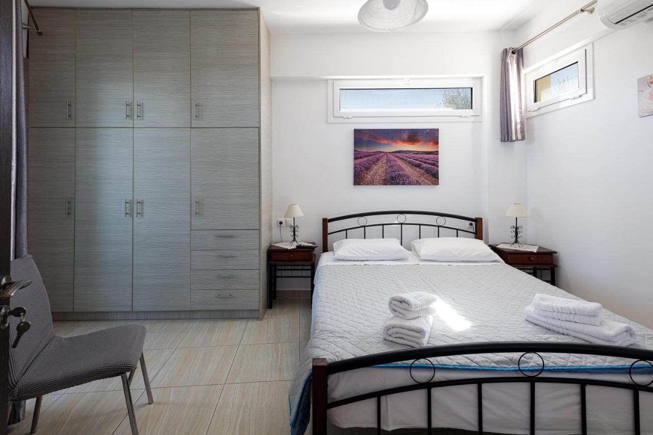 Karotí Vourvahis Seaview Apartments מראה חיצוני תמונה