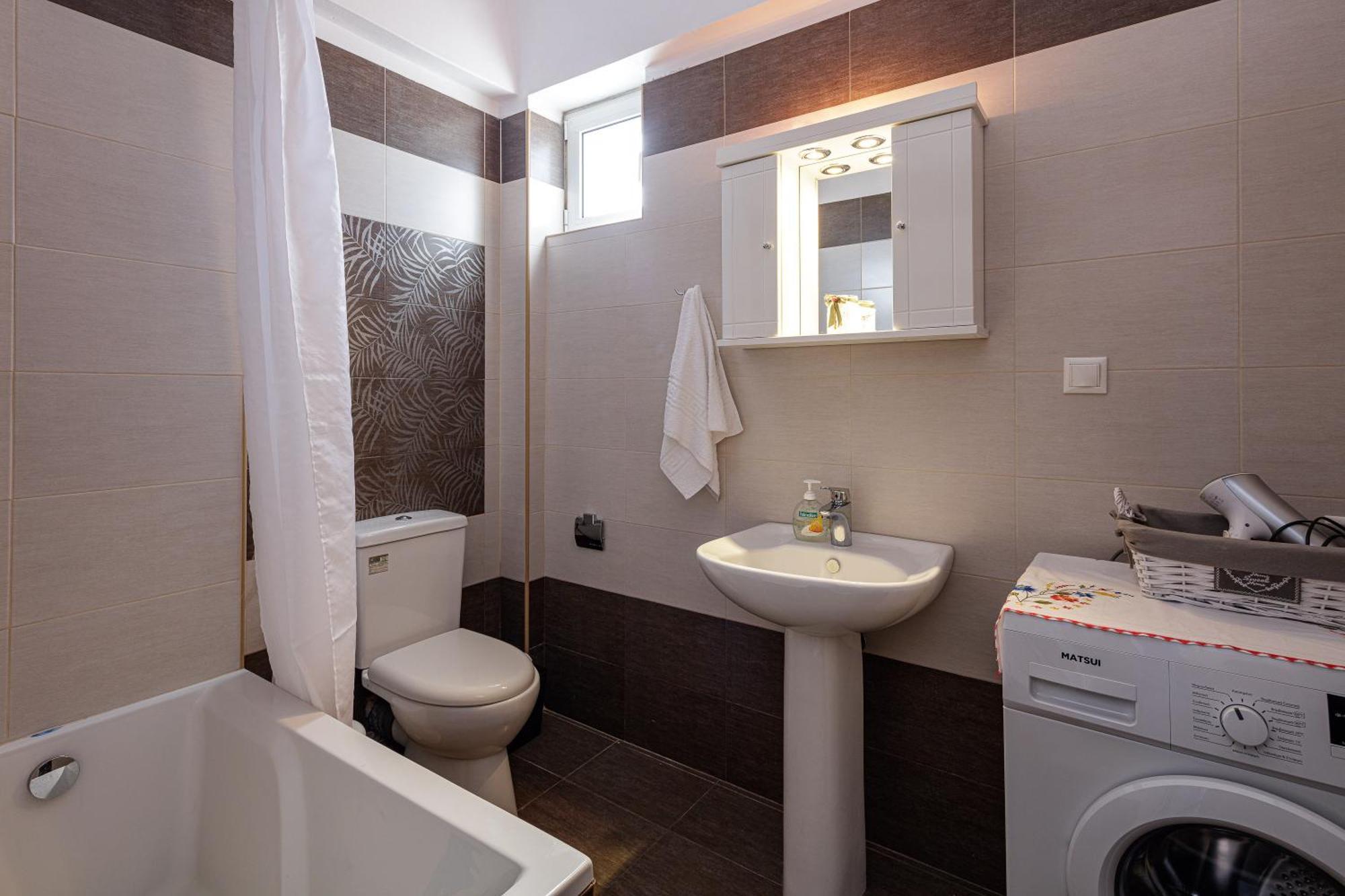 Karotí Vourvahis Seaview Apartments חדר תמונה